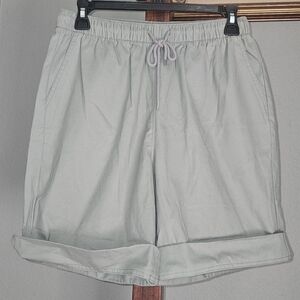Coral Bay Sage Green Pull On Bermuda Shorts Size Small